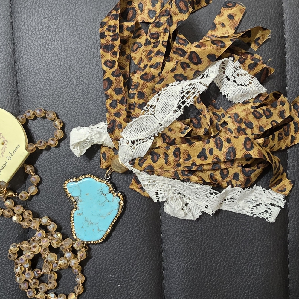 Turquoise Pendant Necklace with Leopard Print Ribbon